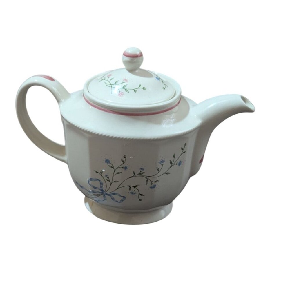 Churchill Fine China England mille fleurs Teapot With Lid Pink ‎ Blue Floral